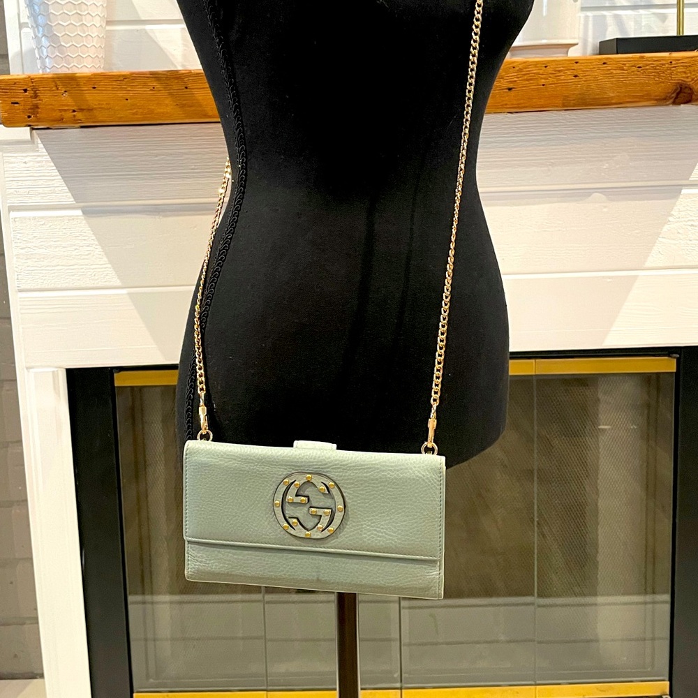 AUTH studded Gucci WOC